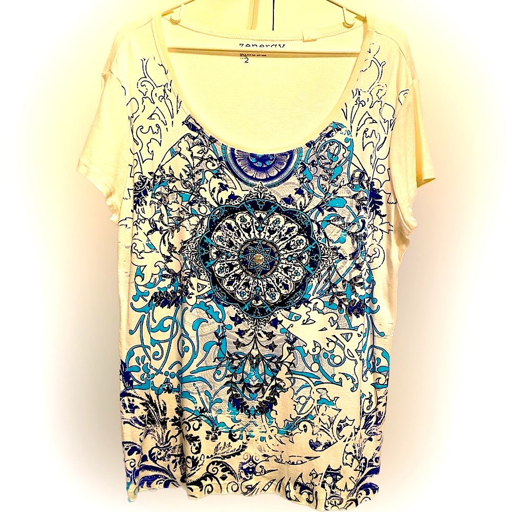 Chicos Zenergy  Cotton Tee in beautiful shades of Teal, Navy on White